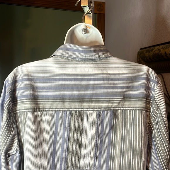 Tommy Hilfiger Women's Blue/Periwinkle Striped Long Sleeve Button-Up Shirt XL - Picture 9 of 12